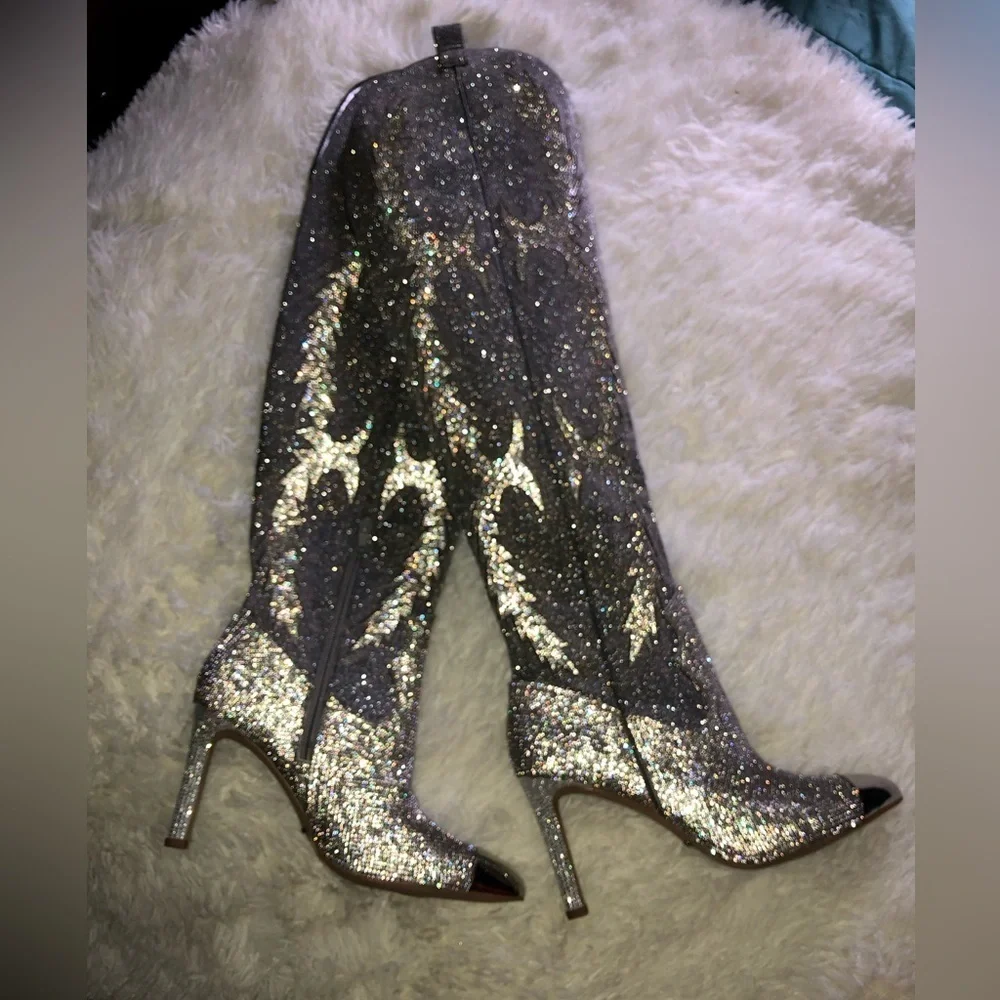 Gianni Bini Silver Over-the-Knee Boots w/ Stiletto Heel BRAND NEW Sz 7 & 5.5. 🥶🪩